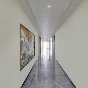 Hotel O Hill Park I